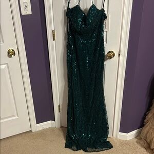 Elegant Green Sequin Prom Dress